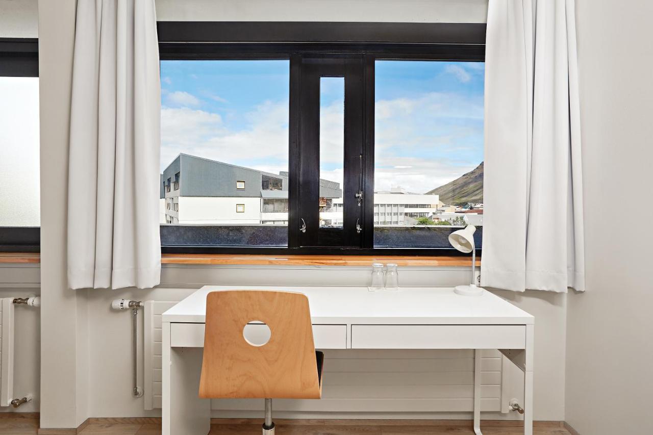 Hotel Torfnes Isafjordur ภายนอก รูปภาพ